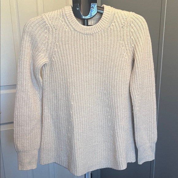 Athleta Sweaters - Athleta Cream Knit Crew Neck Sweater